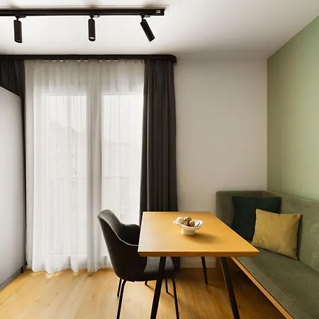 Ξενοδοχείο με διαμερίσματα Limehome Schwanthalerstr