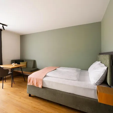 Limehome Schwanthalerstr Μόναχο